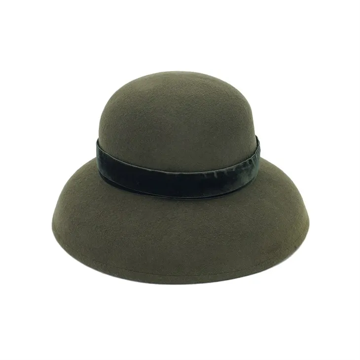 Svartgröna ullhattar