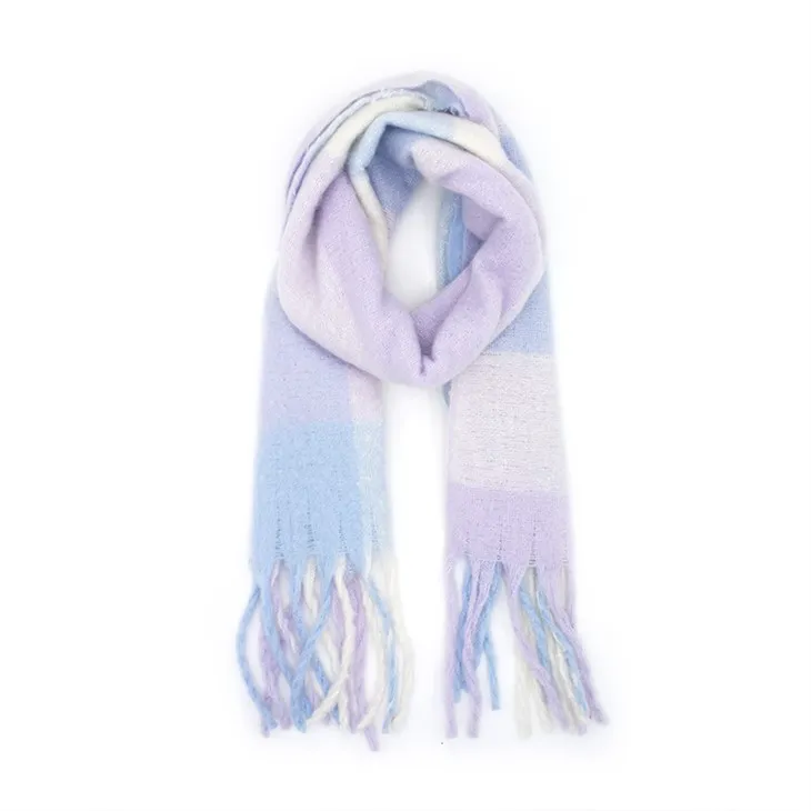 Lång rutig polyscarf
