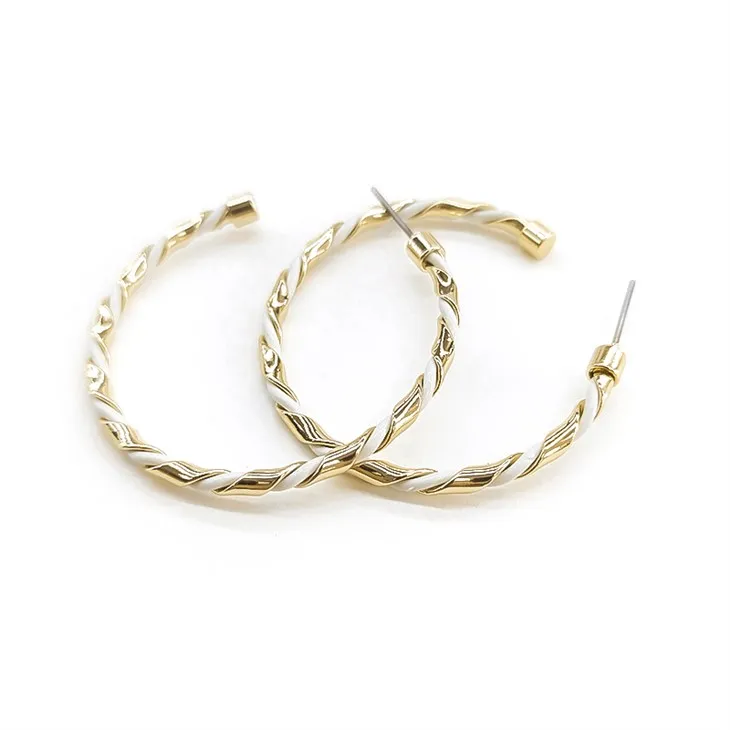 Guld textur charm örhänge