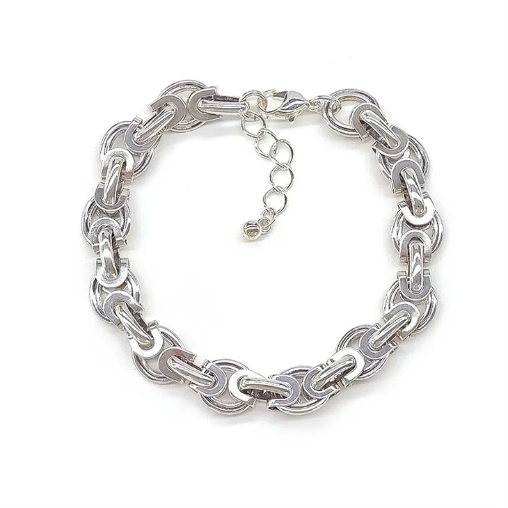 Twisted Silver Lock Armband